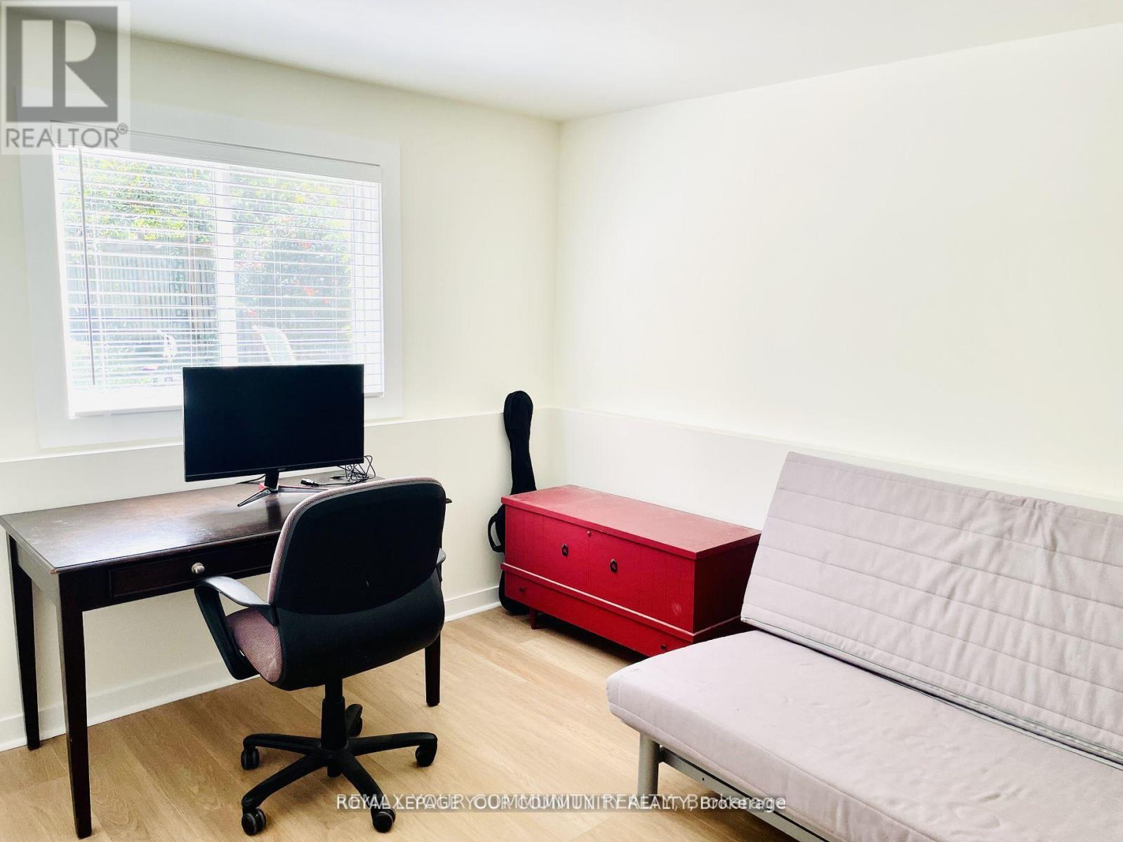 444 Sunnidale Road, Barrie, Ontario  L4N 7A9 - Photo 3 - S12848248