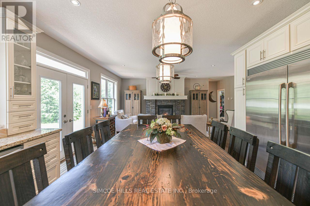 2117 Elana Drive, Severn (Marchmont), Ontario  L3V 0C1 - Photo 5 - S12848252