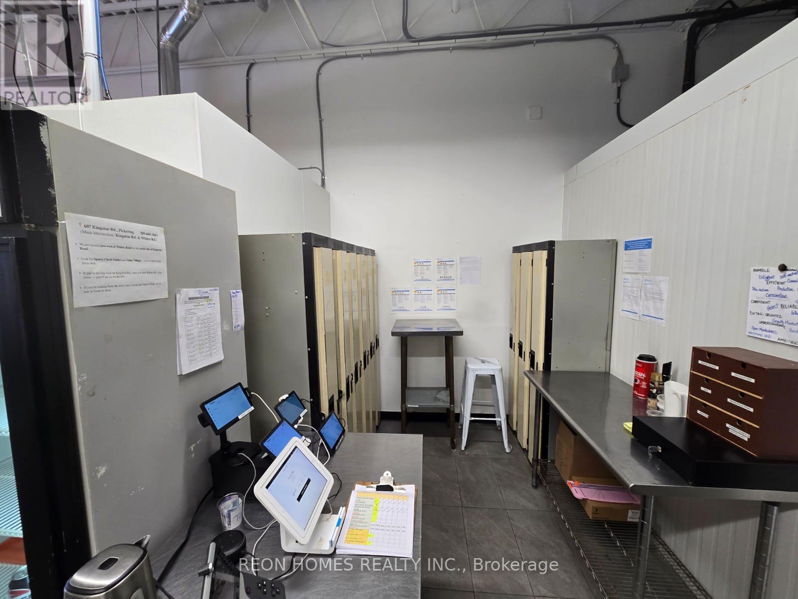 607 Kingston Road, Pickering, Ontario  L1V 3N7 - Photo 3 - E12844850