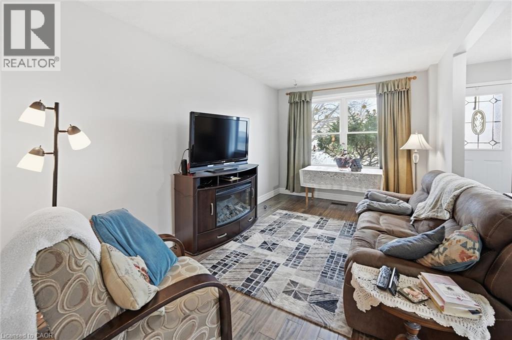 2478 Malcolm Crescent, Burlington, Ontario  L7P 4A4 - Photo 6 - 40808775