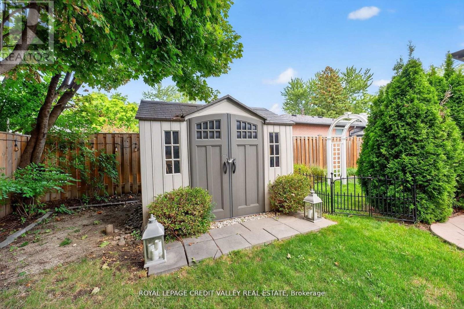 24 Willis Drive, Brampton, Ontario  L6W 1A9 - Photo 43 - W12848000