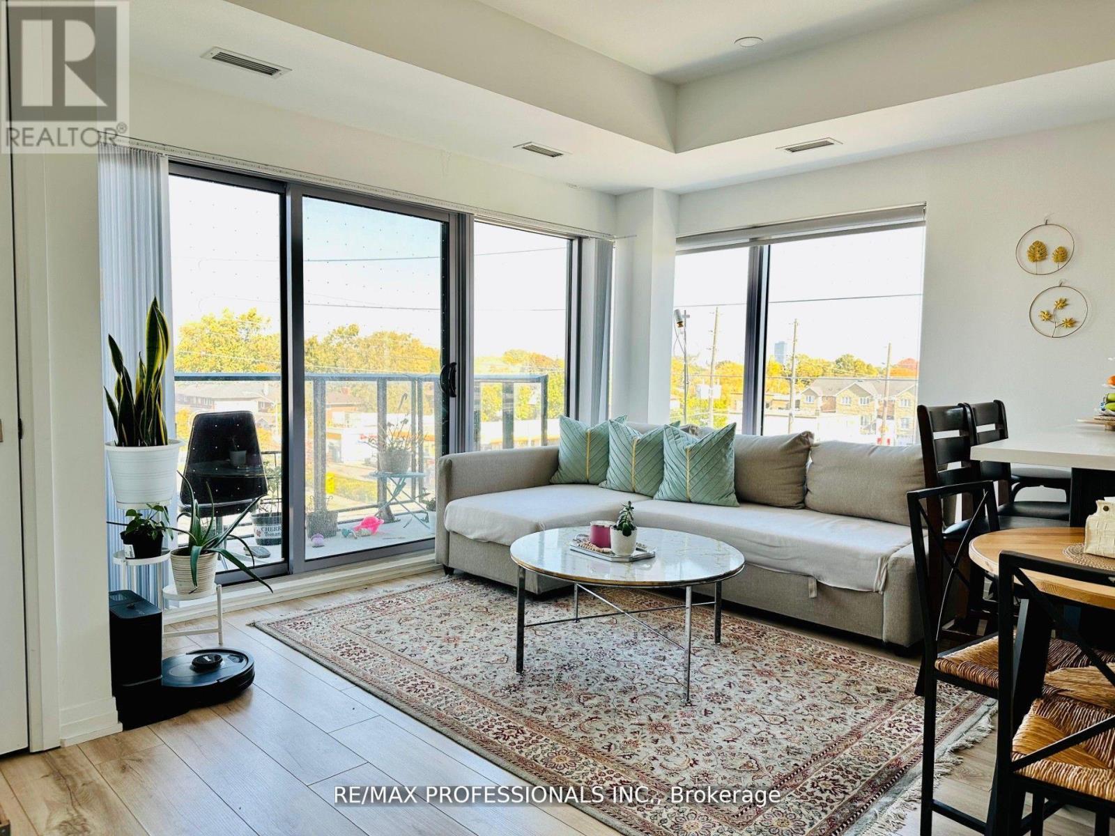 406 - 408 Browns Line E, Toronto, Ontario  M8W 3T9 - Photo 4 - W12848014