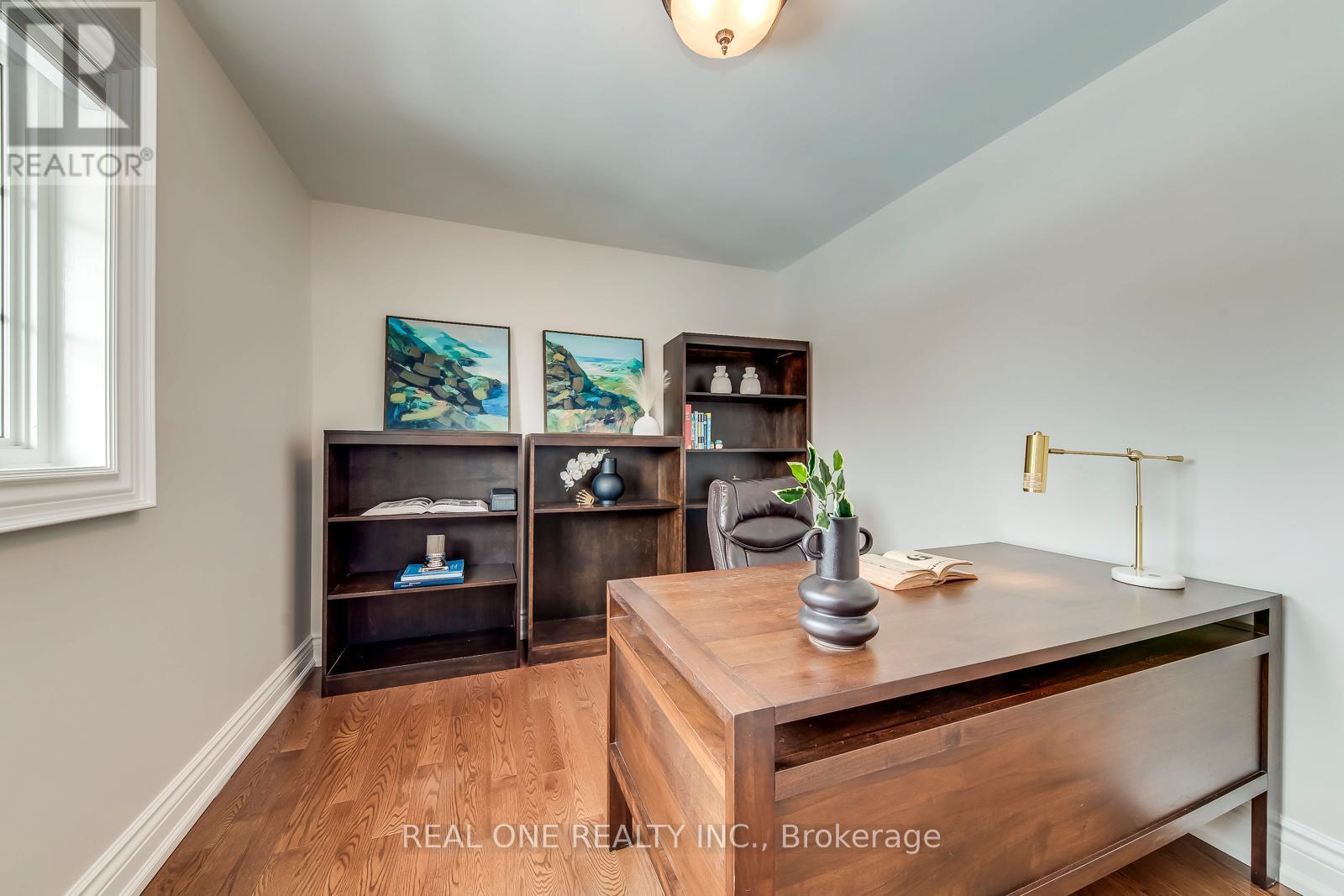 1060 Rockcliffe Court, Oakville, Ontario  L6M 1B8 - Photo 32 - W12848036