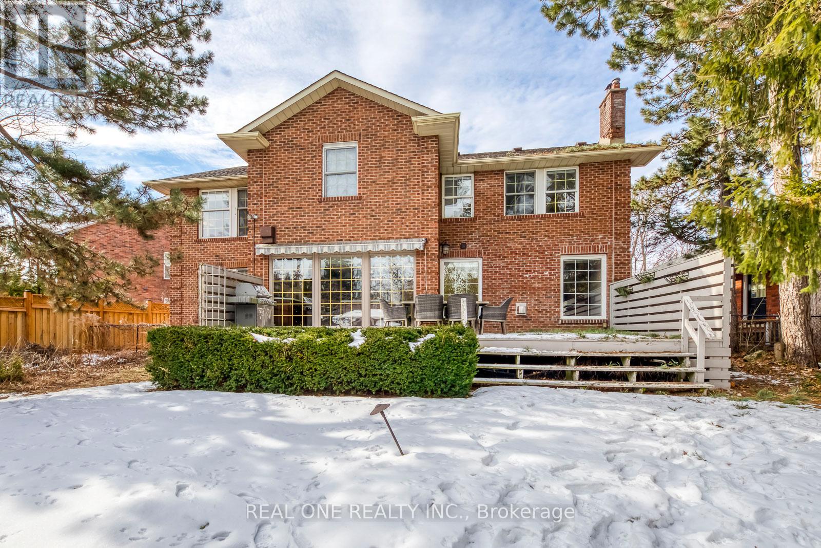 1060 Rockcliffe Court, Oakville, Ontario  L6M 1B8 - Photo 48 - W12848036