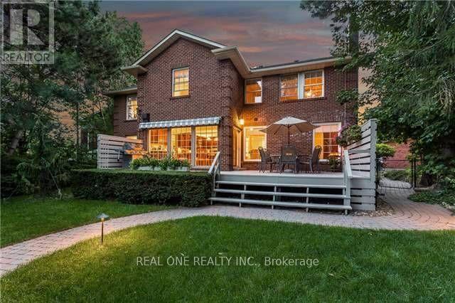 1060 Rockcliffe Court, Oakville, Ontario  L6M 1B8 - Photo 49 - W12848036