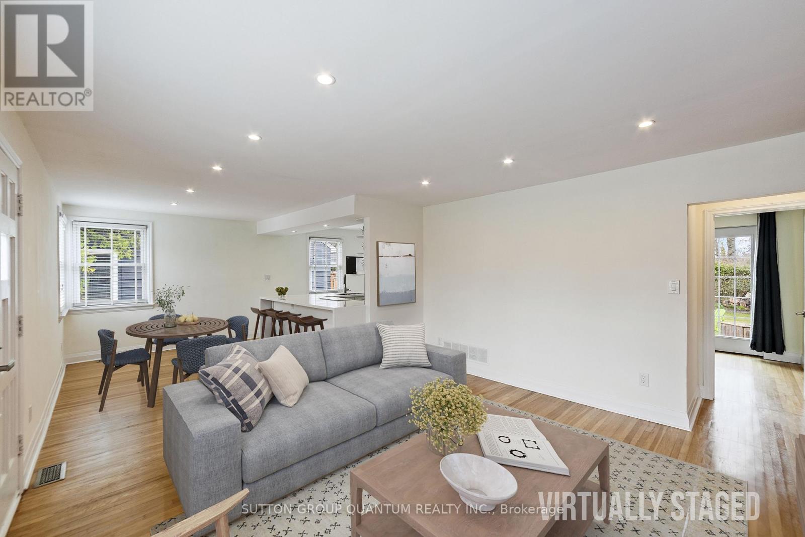 407 Queen Mary Drive, Oakville, Ontario  L6K 3M2 - Photo 14 - W12848054