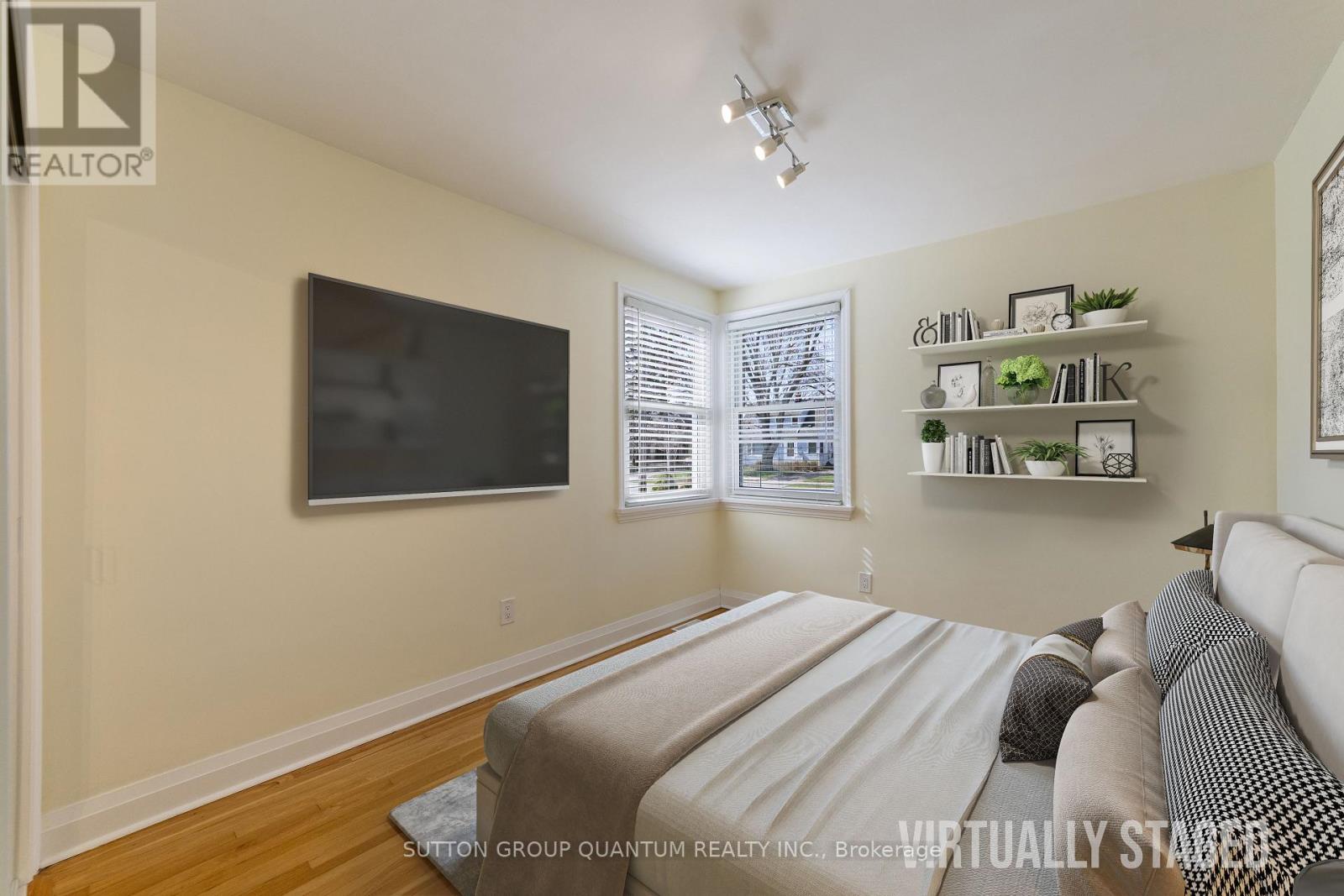 407 Queen Mary Drive, Oakville, Ontario  L6K 3M2 - Photo 19 - W12848054