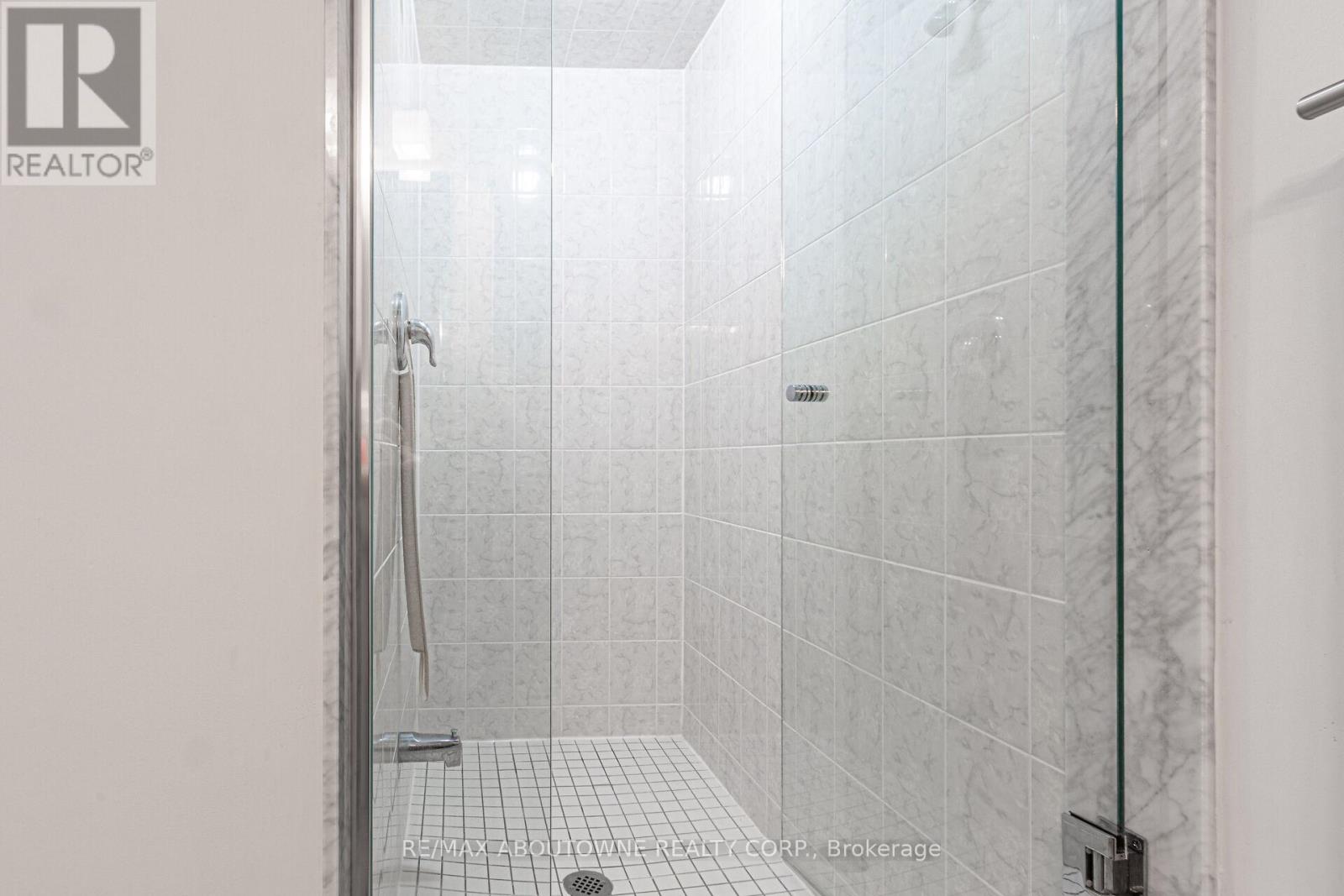 25 - 2480 Post Road, Oakville, Ontario  L6H 0G6 - Photo 12 - W12848066