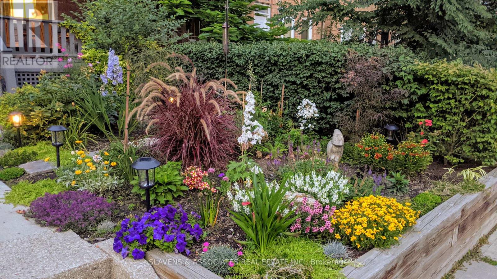 1029 St Clarens Avenue, Toronto, Ontario  M6H 3X8 - Photo 39 - W12848074