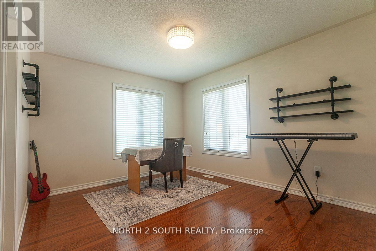 2 Yellow Avens Boulevard, Brampton, Ontario  L6R 0R5 - Photo 31 - W12848122