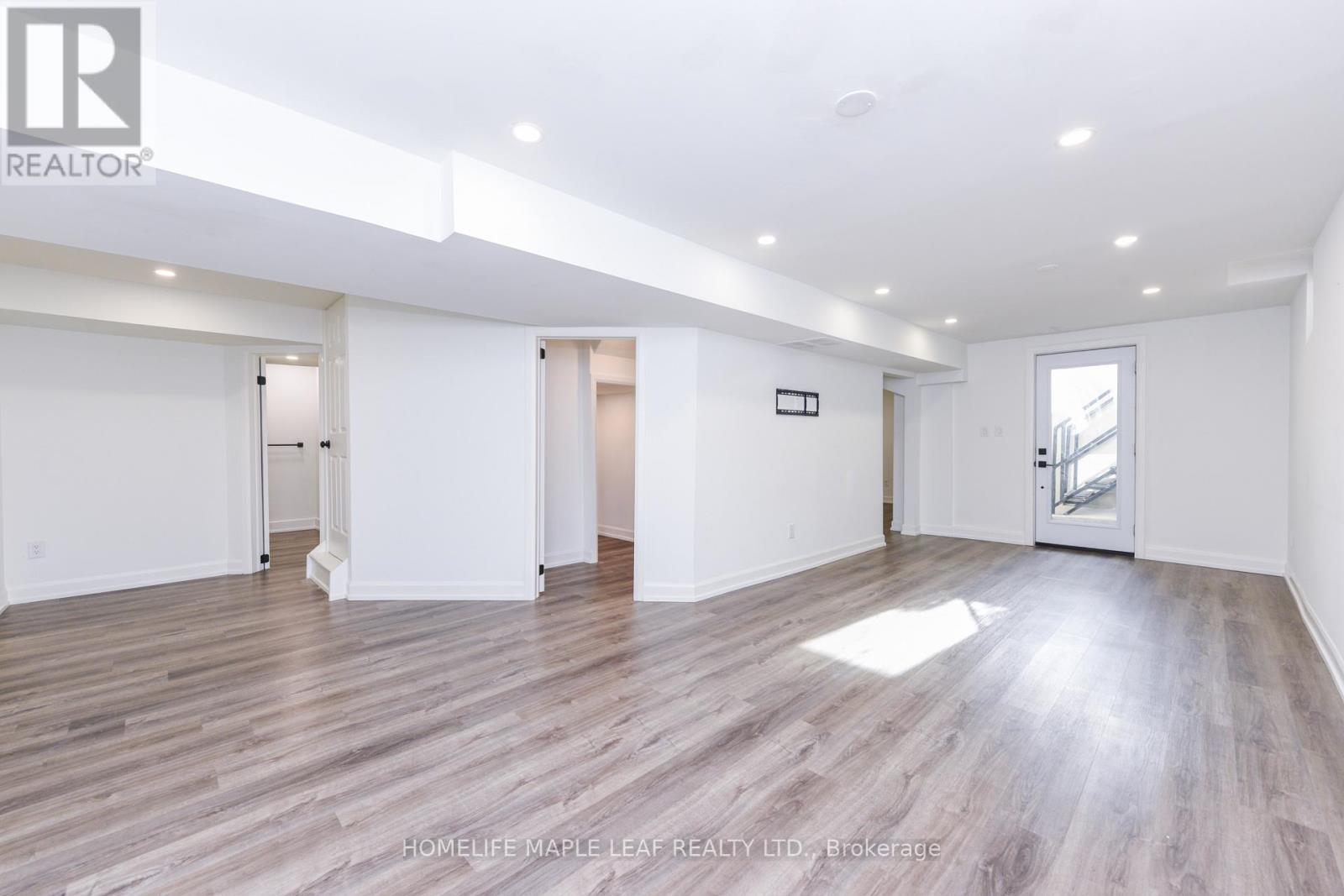 7 Southbury Manor Drive, Caledon, Ontario  L7E 1X7 - Photo 36 - W12848174