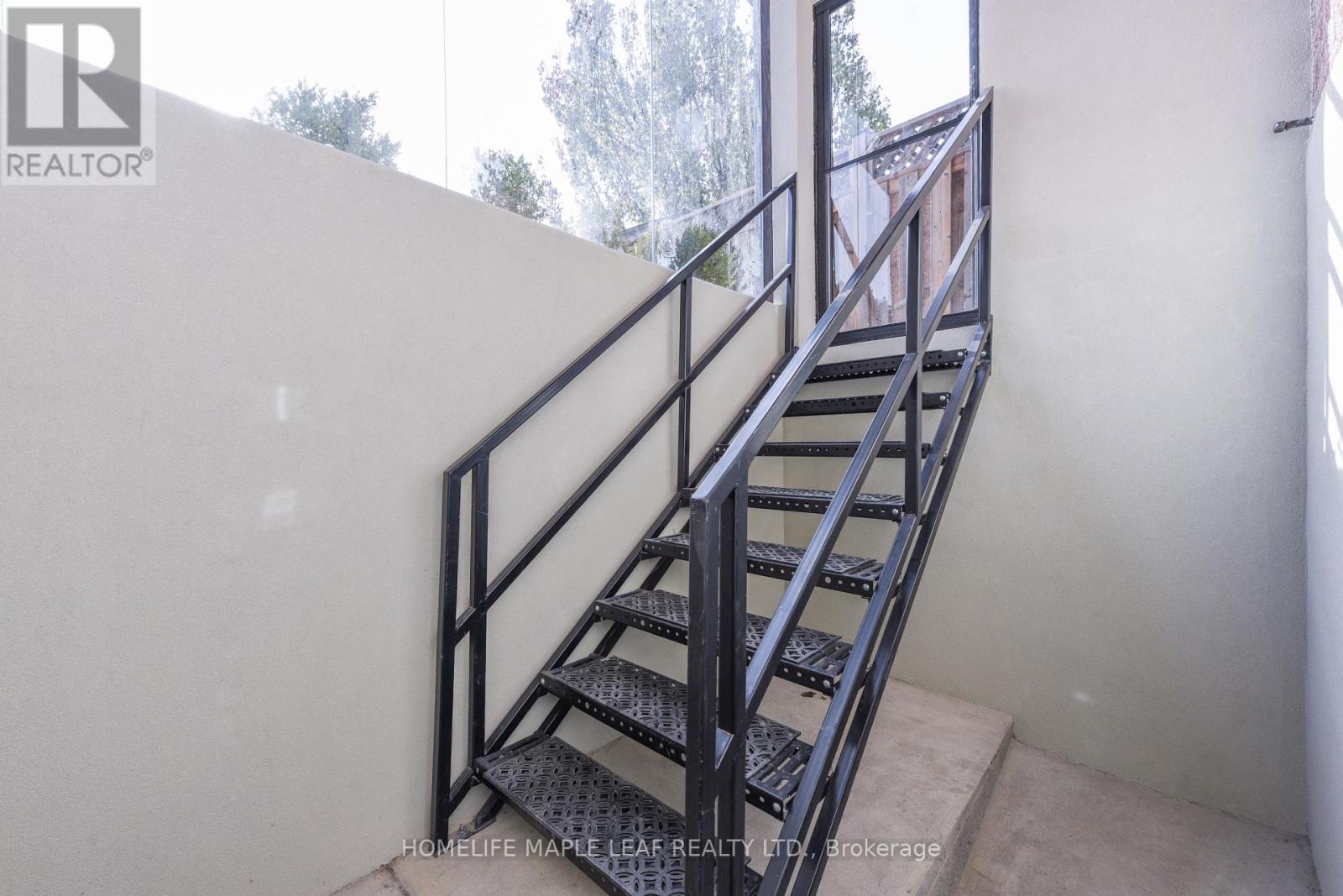 7 Southbury Manor Drive, Caledon, Ontario  L7E 1X7 - Photo 45 - W12848174