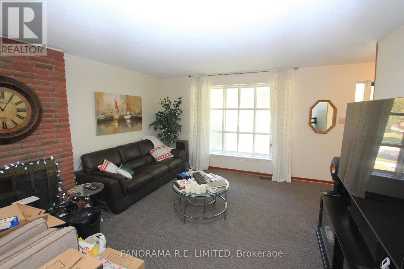 78 Guernsey Drive, Toronto, Ontario  M9C 3A7 - Photo 2 - W12848208