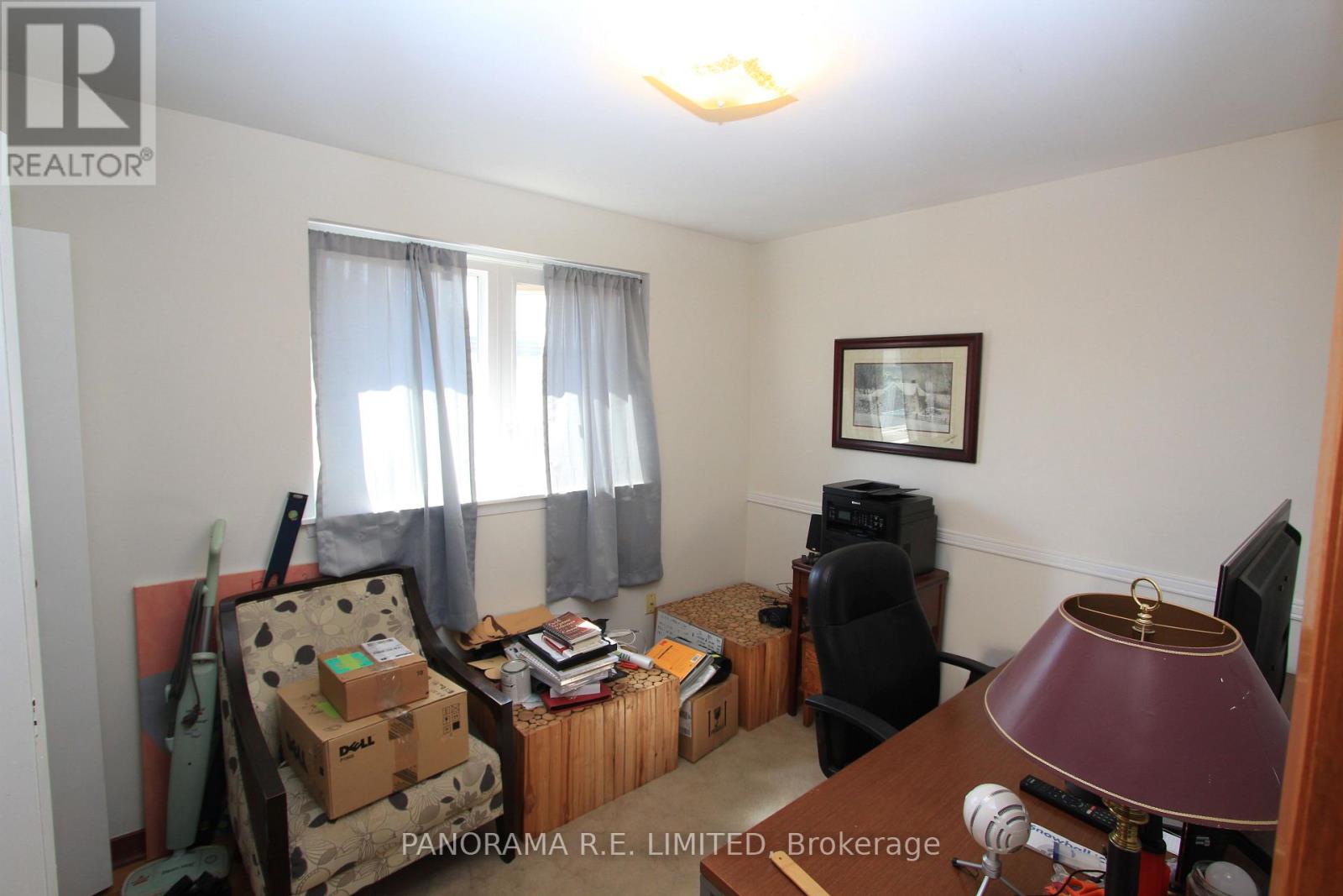 78 Guernsey Drive, Toronto, Ontario  M9C 3A7 - Photo 9 - W12848208