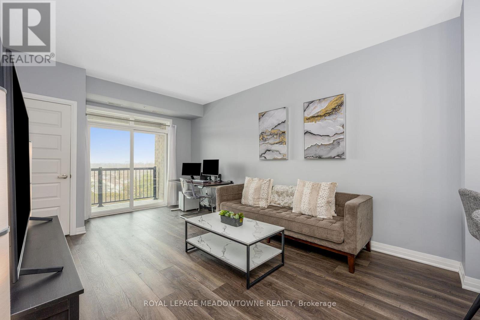 614 - 610 FARMSTEAD DRIVE, Milton, Ontario