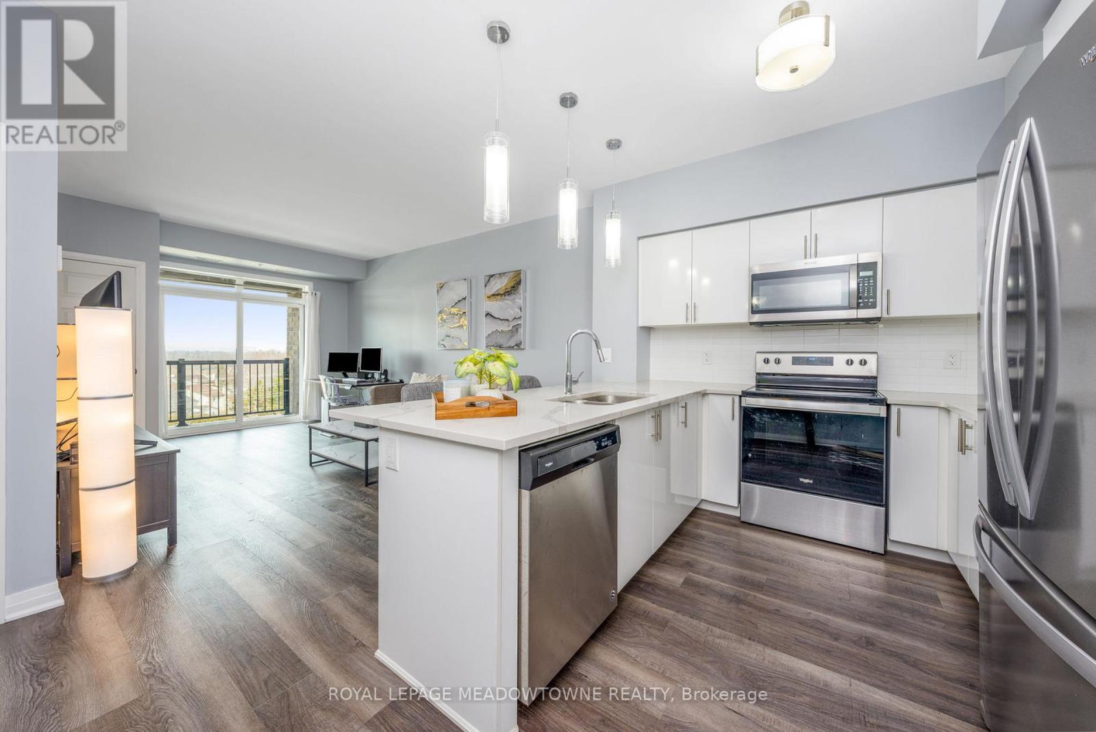 614 - 610 Farmstead Drive, Milton, Ontario  L9T 8X5 - Photo 8 - W12848222