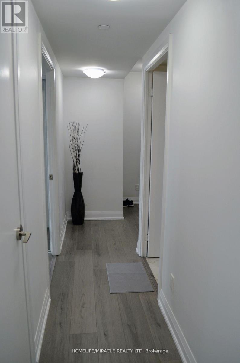 1305 - 1461 Lawrence Avenue W, Toronto (Brookhaven-Amesbury), Ontario  M6L 0A6 - Photo 9 - W12848280