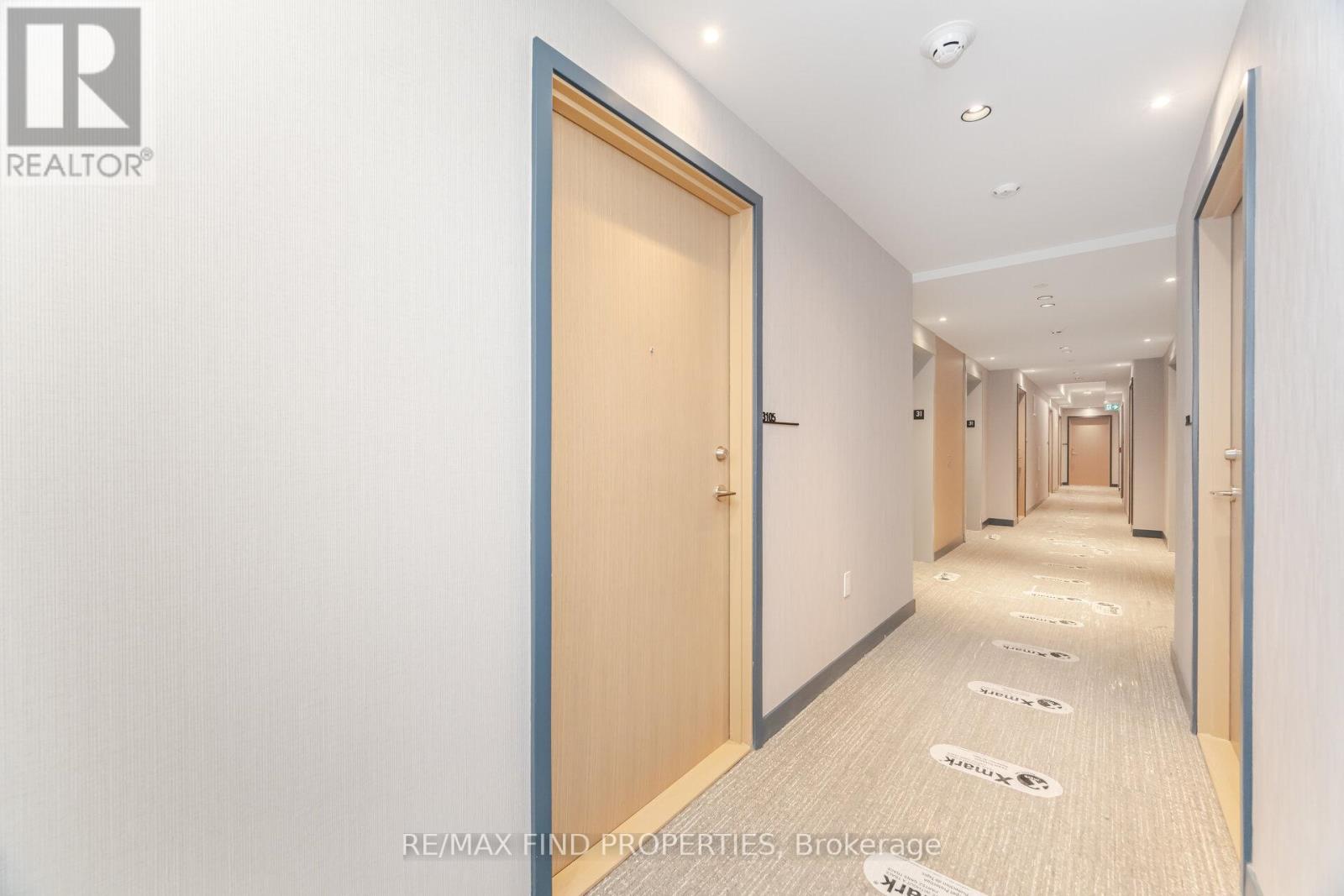 3105 - 395 Square One Drive, Mississauga, Ontario  L5B 0P6 - Photo 6 - W12848330