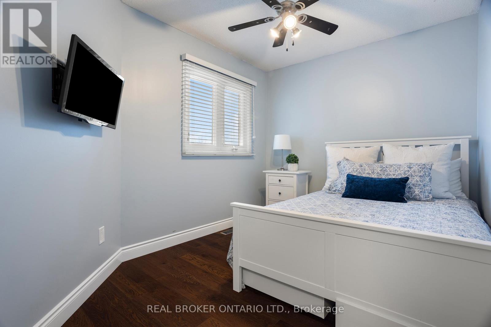 3811 Cedar Hedge Rise, Mississauga, Ontario  L5N 6W5 - Photo 30 - W12848342