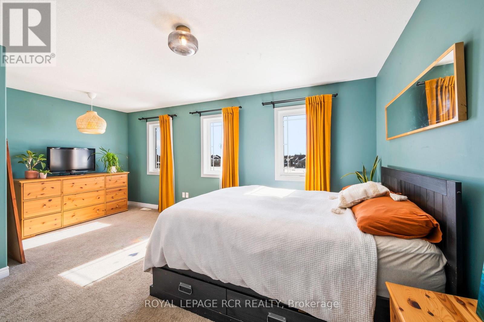 10 - 124 Parkinson Crescent, Orangeville, Ontario  L9W 6X3 - Photo 14 - W12848356