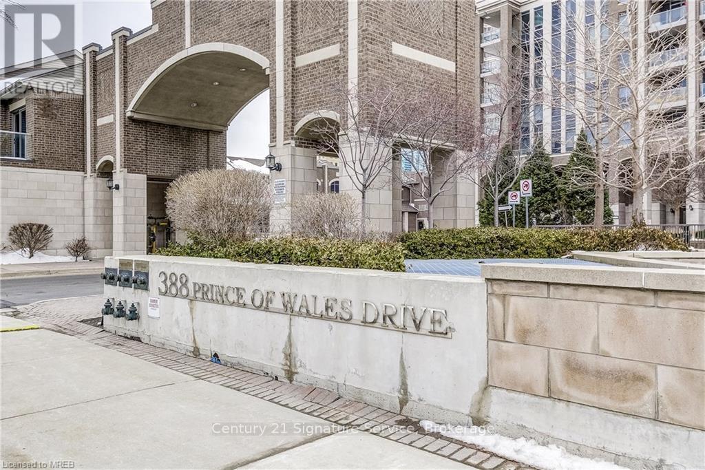 2202 - 388 Prince Of Wales Drive, Mississauga, Ontario  L5B 0A1 - Photo 3 - W12848362
