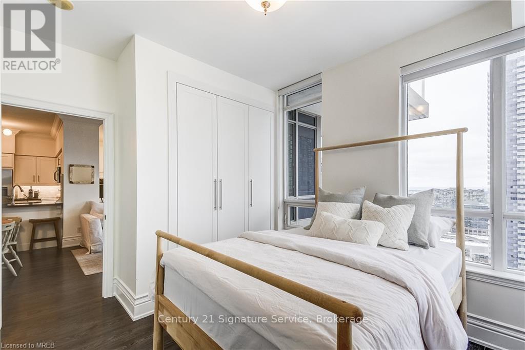 2202 - 388 Prince Of Wales Drive, Mississauga, Ontario  L5B 0A1 - Photo 30 - W12848362