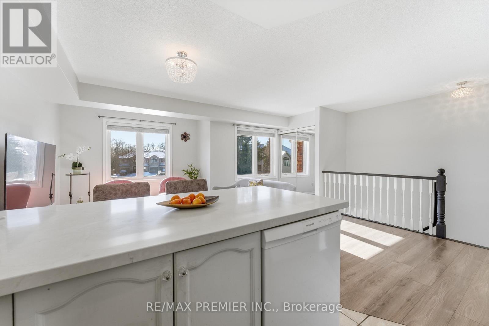 12 - 2120 Headon Road, Burlington, Ontario  L7M 4J9 - Photo 9 - W12848366