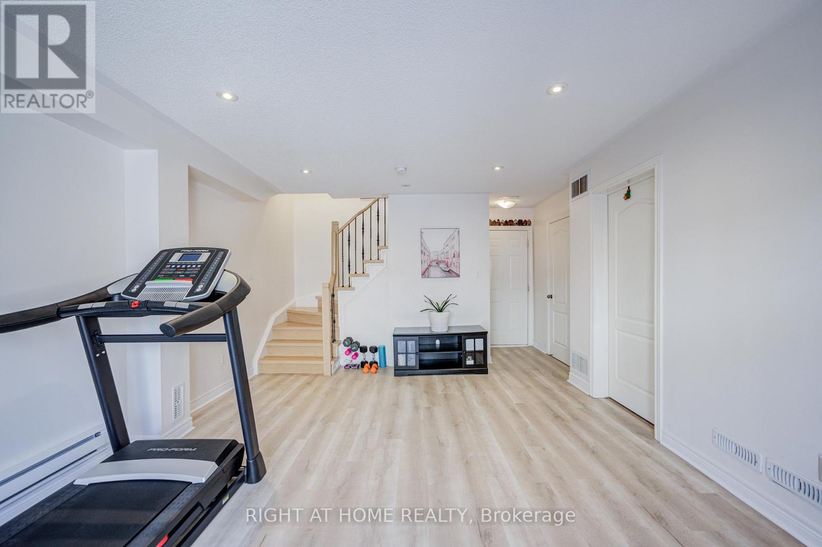 3064 Highbourne Crescent, Oakville, Ontario  L6M 5H1 - Photo 38 - W12848372