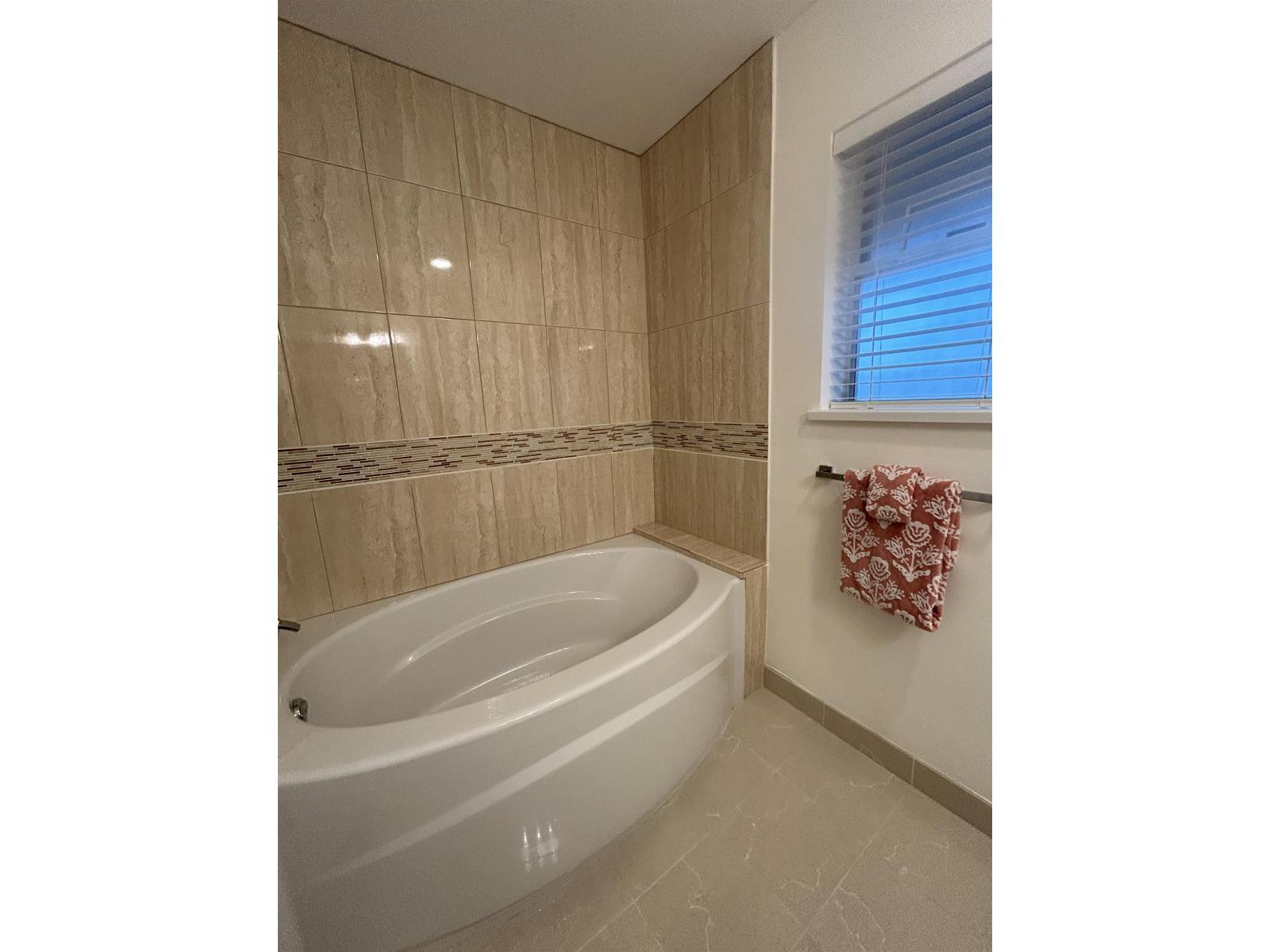 303 15255 18 Avenue, Surrey, British Columbia  V4A 1W9 - Photo 9 - R3091414