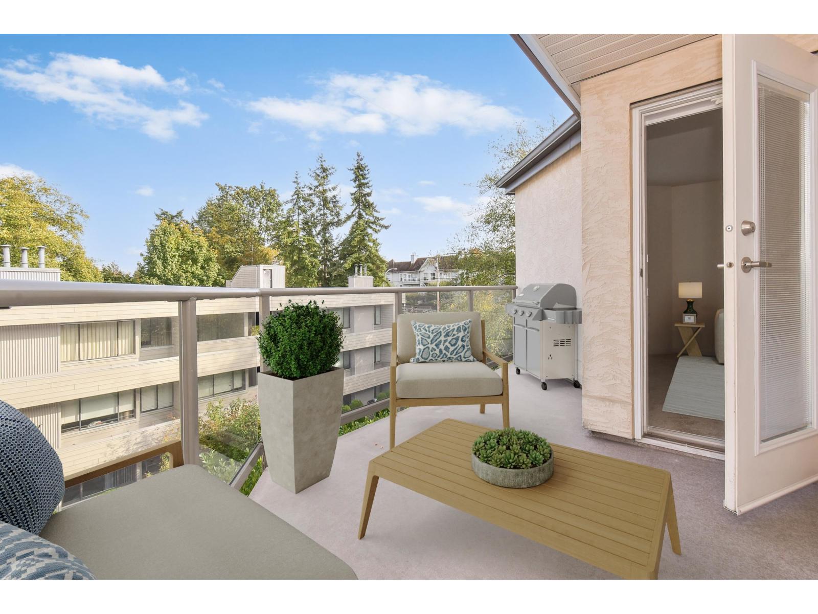 303 15255 18 Avenue, Surrey, British Columbia  V4A 1W9 - Photo 2 - R3091414