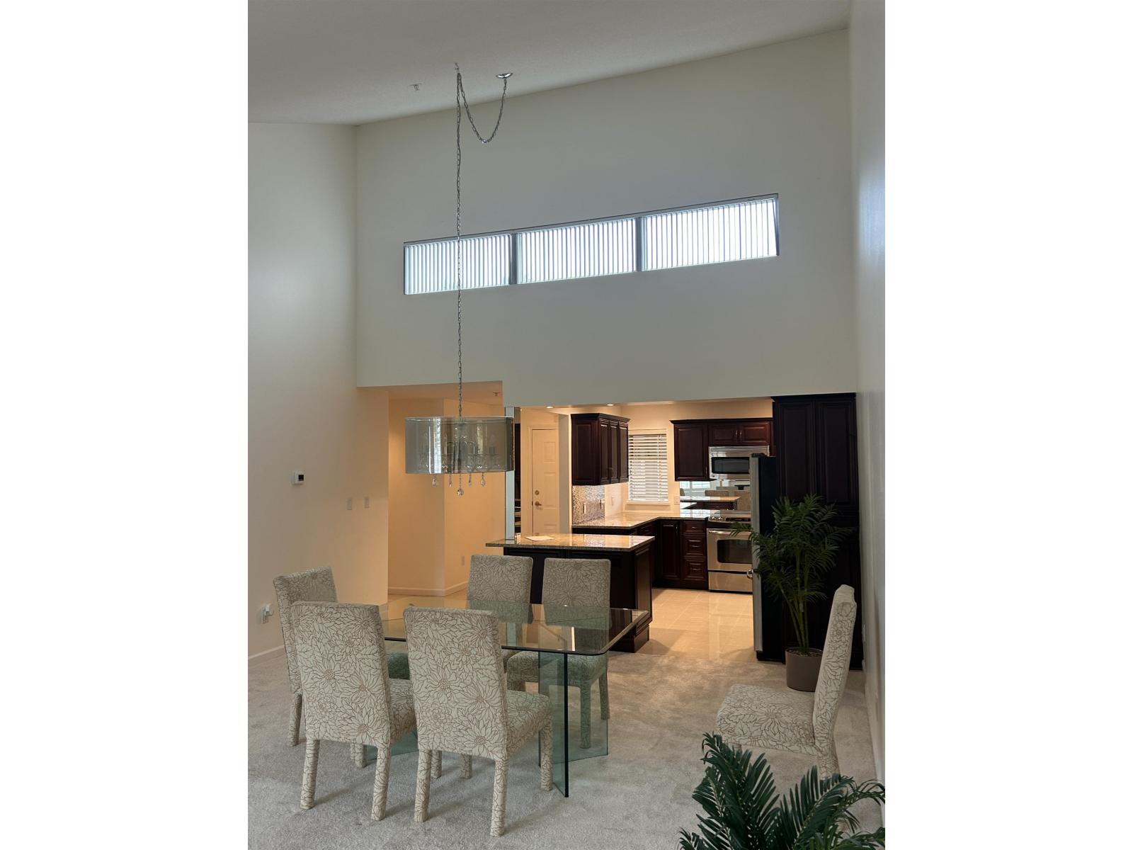 303 15255 18 Avenue, Surrey, British Columbia  V4A 1W9 - Photo 5 - R3091414