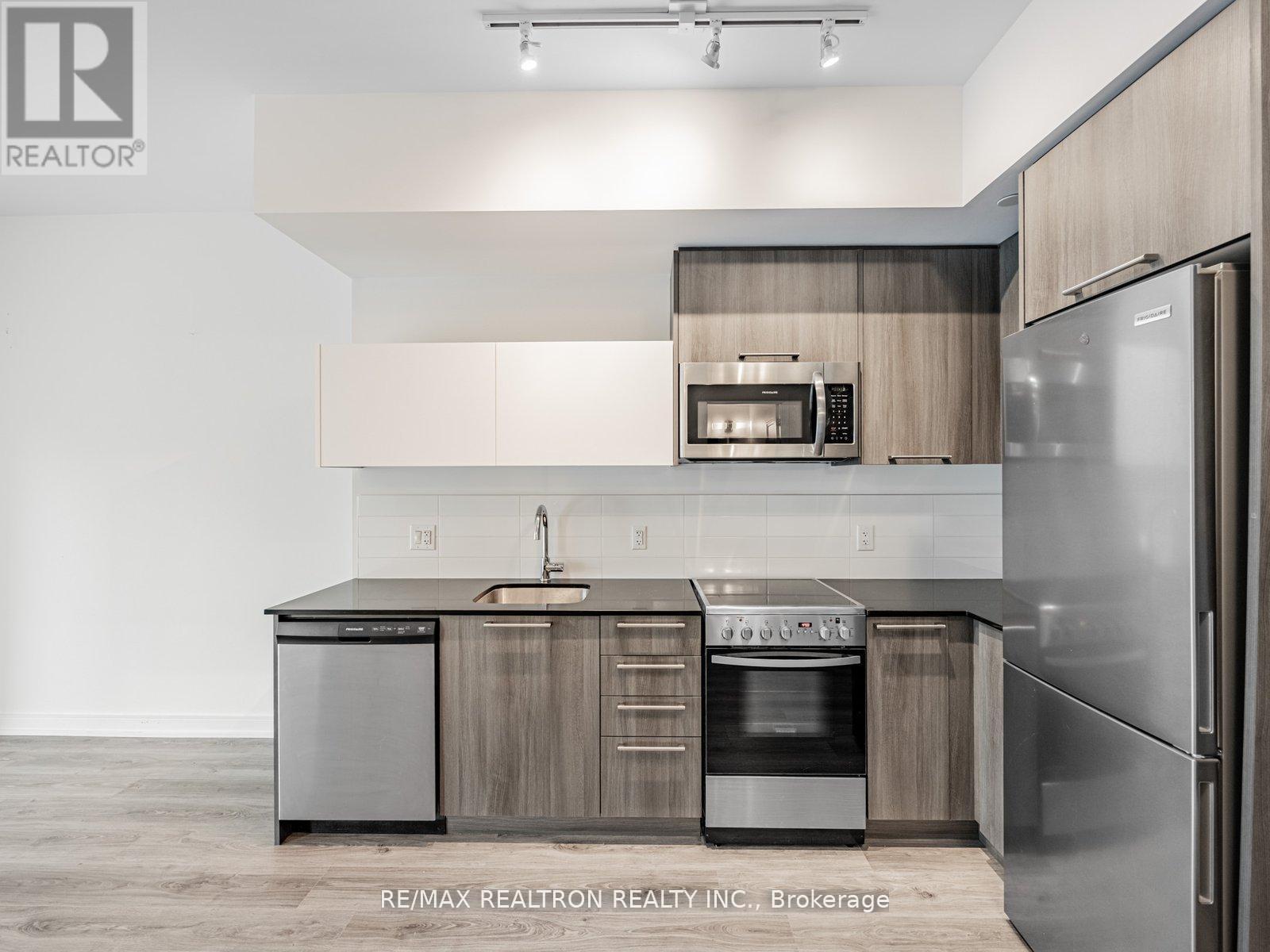 205 - 25 Neighbourhood Lane, Toronto, Ontario  M8Y 0C4 - Photo 14 - W12644160