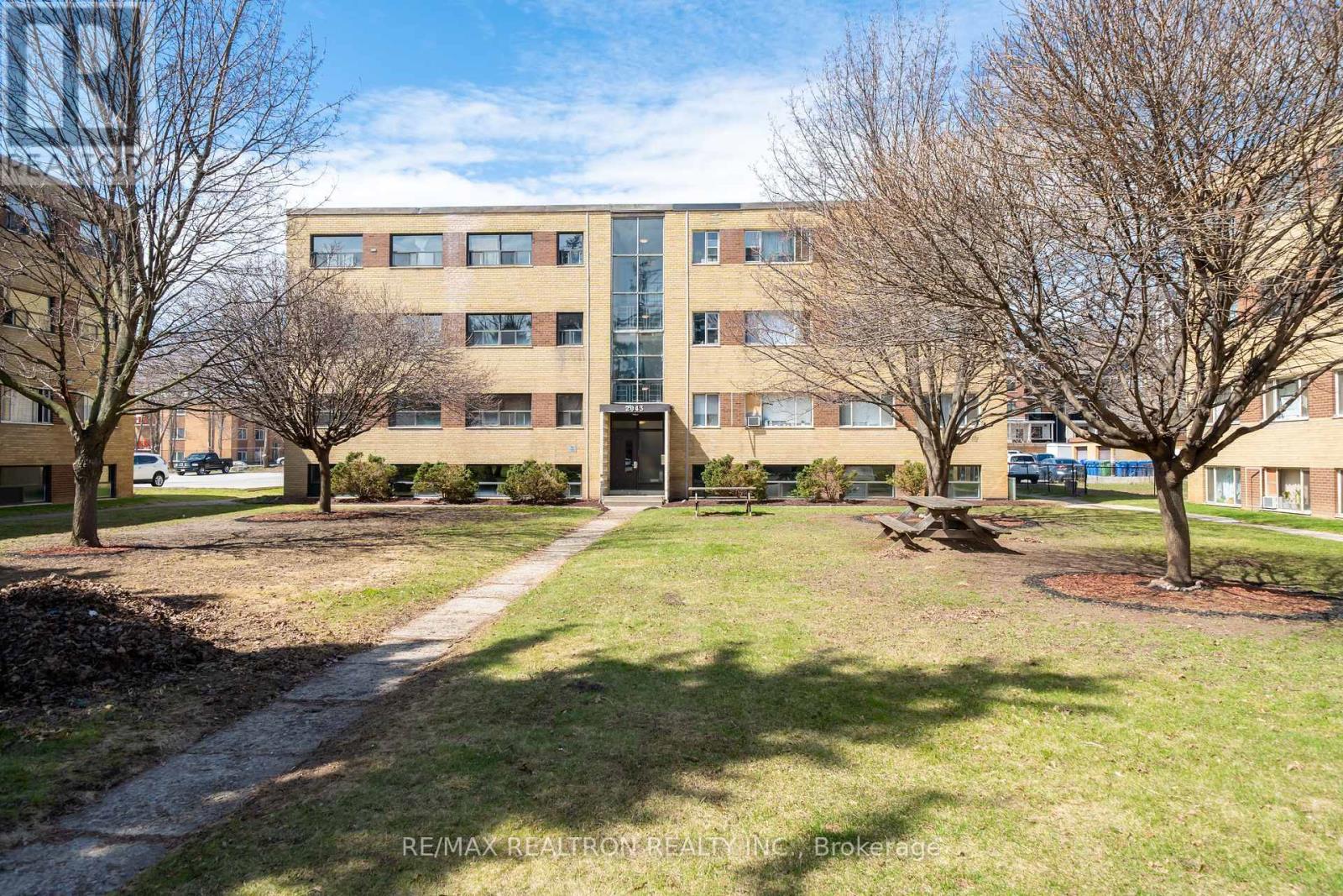 27 - 799 Robinson Street, Burlington, Ontario  L7R 2L4 - Photo 12 - W12831578