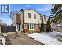 104 WHITE OWL Crescent, Brantford, Ontario