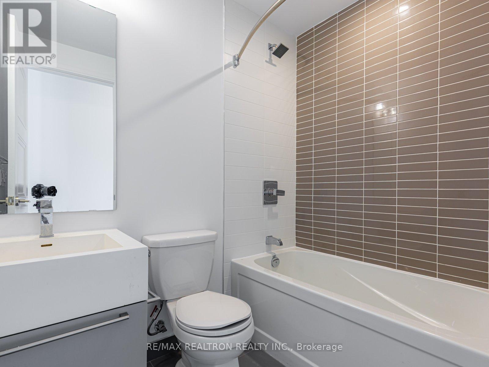 614 - 25 Neighbourhood Lane, Toronto, Ontario  M8Y 0C3 - Photo 28 - W12669944