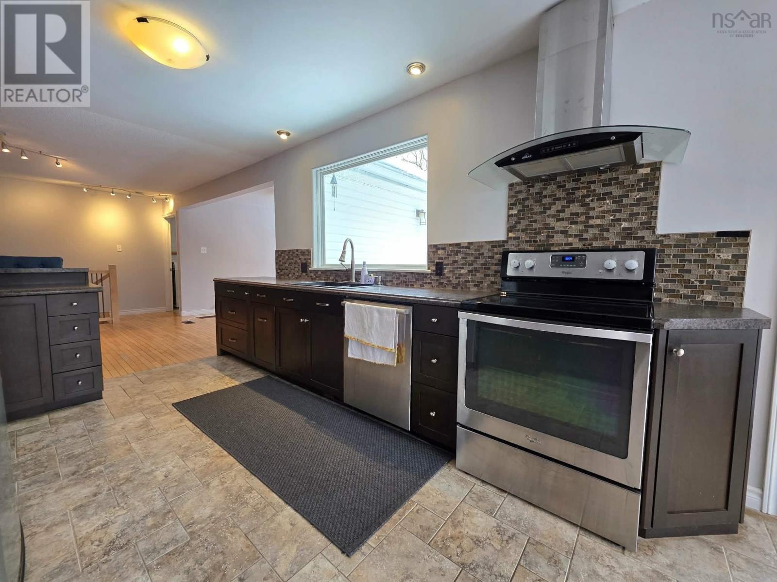 102 Maple Boulevard, Bible Hill, Nova Scotia  B2N 4N3 - Photo 12 - 202603412