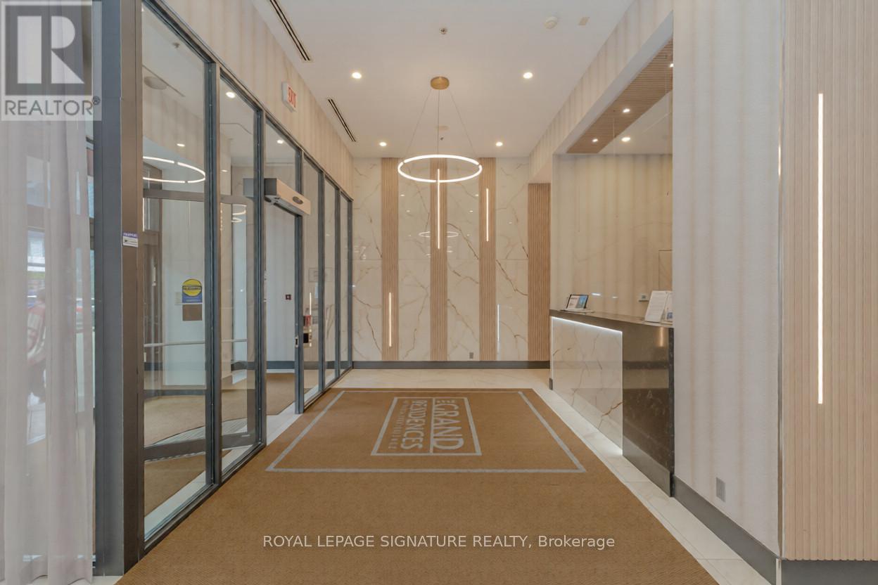 2109 - 4070 Confederation Parkway, Mississauga, Ontario  L5B 0E9 - Photo 3 - W12836930