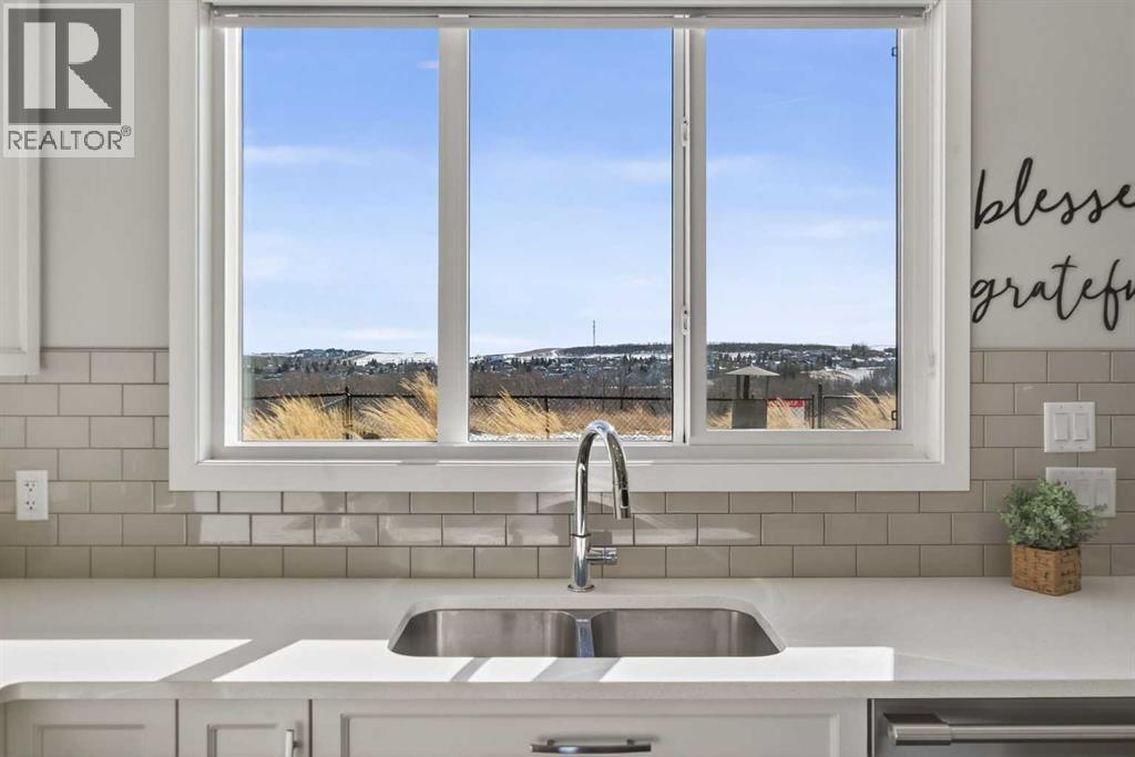 47 Mist Mountain Rise, Okotoks, Alberta  T1S 5R4 - Photo 20 - A2290739