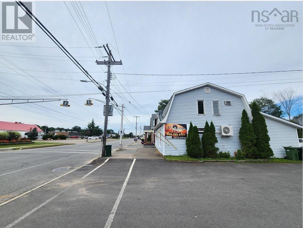 663 Main Street, Kingston, Nova Scotia  B0P 1R0 - Photo 3 - 202510113