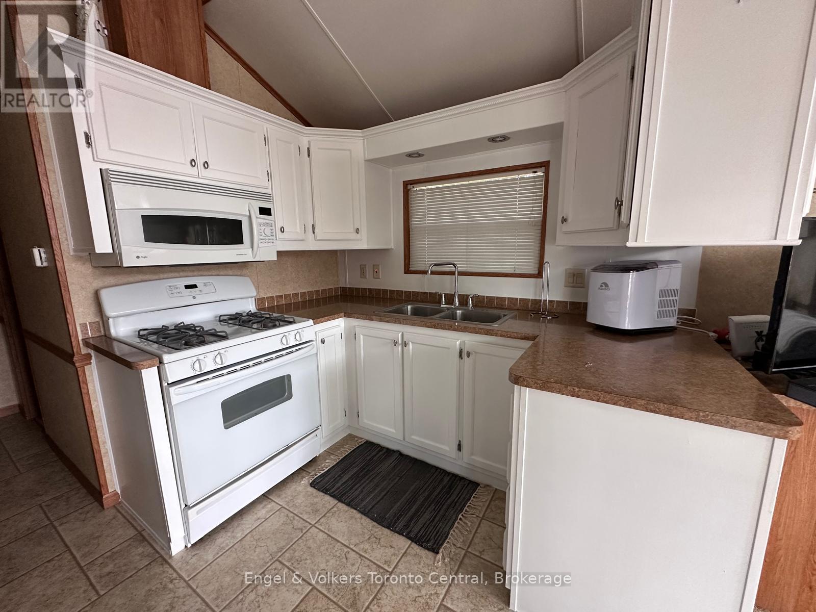 T106 - 7489 Sideroad 5 E, Wellington North, Ontario  N0G 2L0 - Photo 12 - X12831438