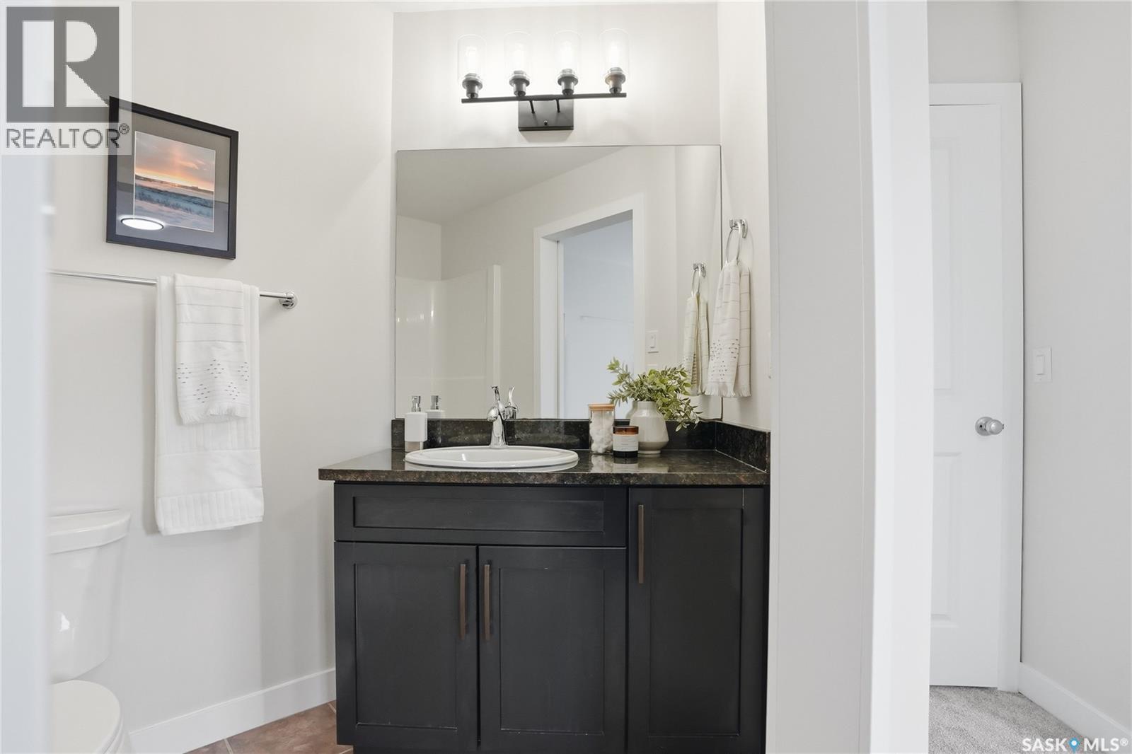 662 Sutter Bay, Saskatoon, Saskatchewan  S7T 0R5 - Photo 27 - SK029709