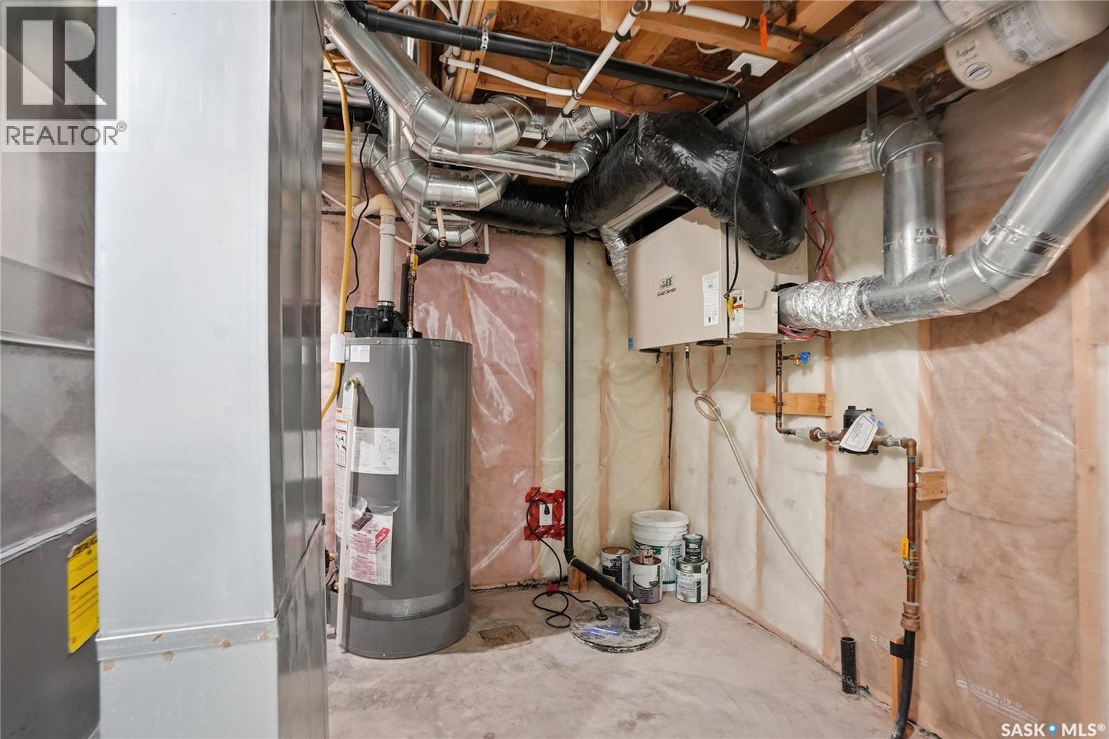 662 Sutter Bay, Saskatoon, Saskatchewan  S7T 0R5 - Photo 40 - SK029709