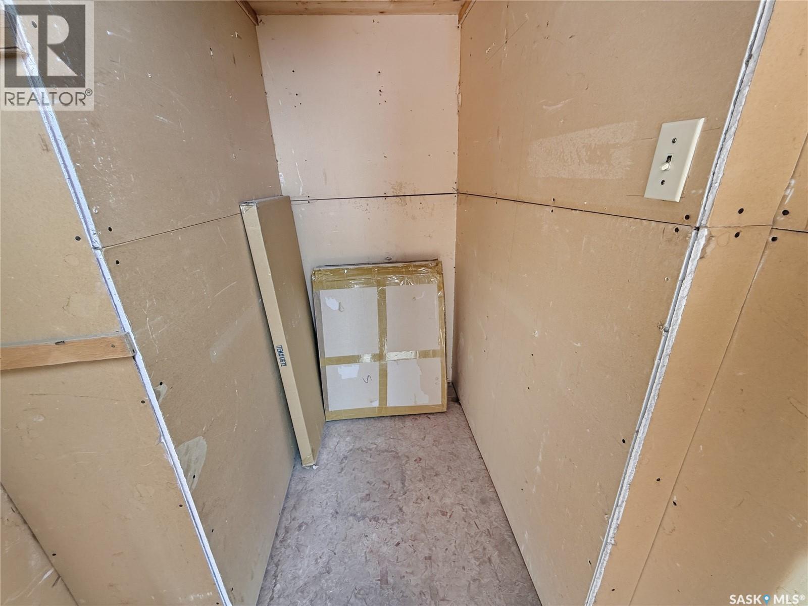 301 1110 9th Avenue Ne, Swift Current, Saskatchewan  S9H 2S9 - Photo 12 - SK029701