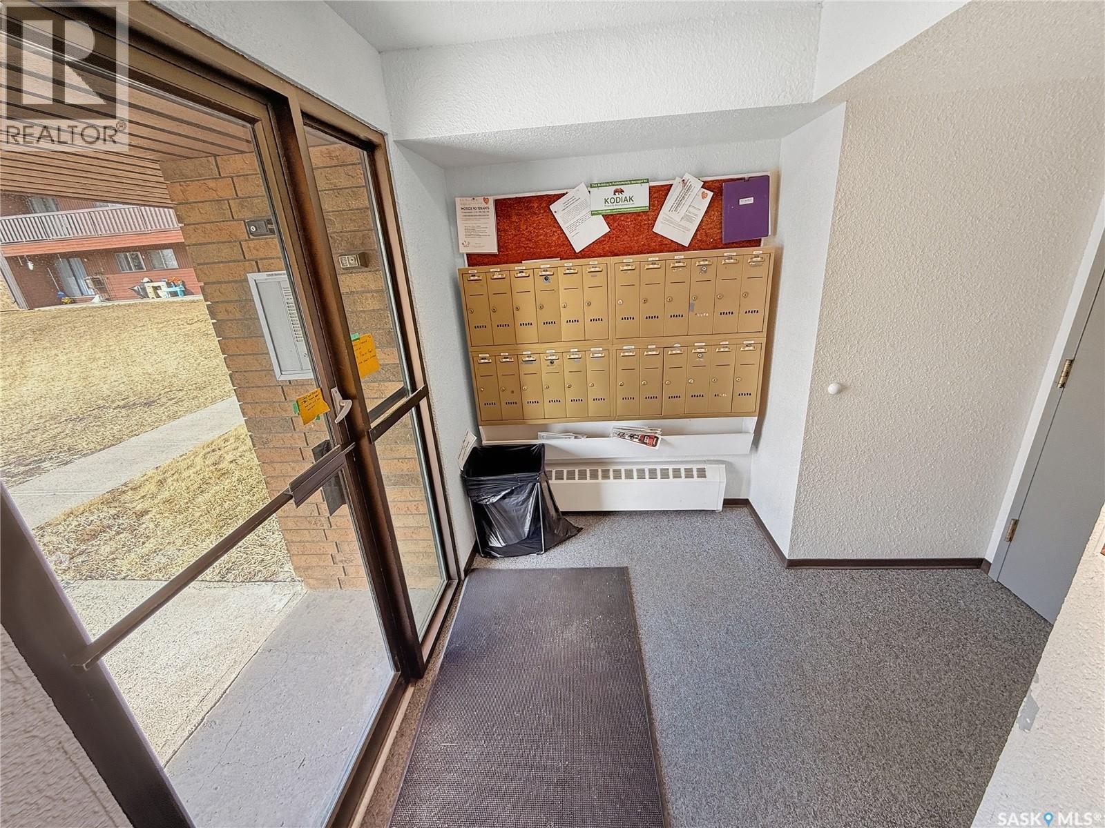 301 1110 9th Avenue Ne, Swift Current, Saskatchewan  S9H 2S9 - Photo 27 - SK029701