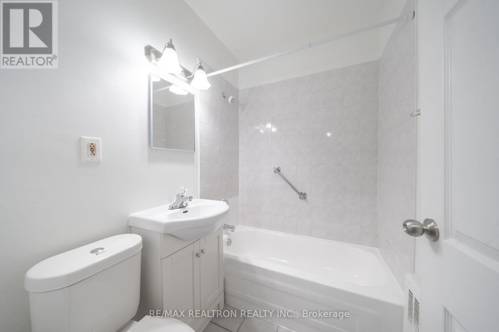 341d - 468 Ottawa Street, Hamilton, Ontario  L8H 4A6 - Photo 12 - X12727056