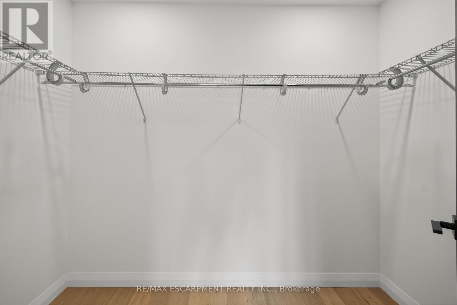 12 Shady Oaks Trail, Hamilton, Ontario  L9B 0E9 - Photo 34 - X12848002