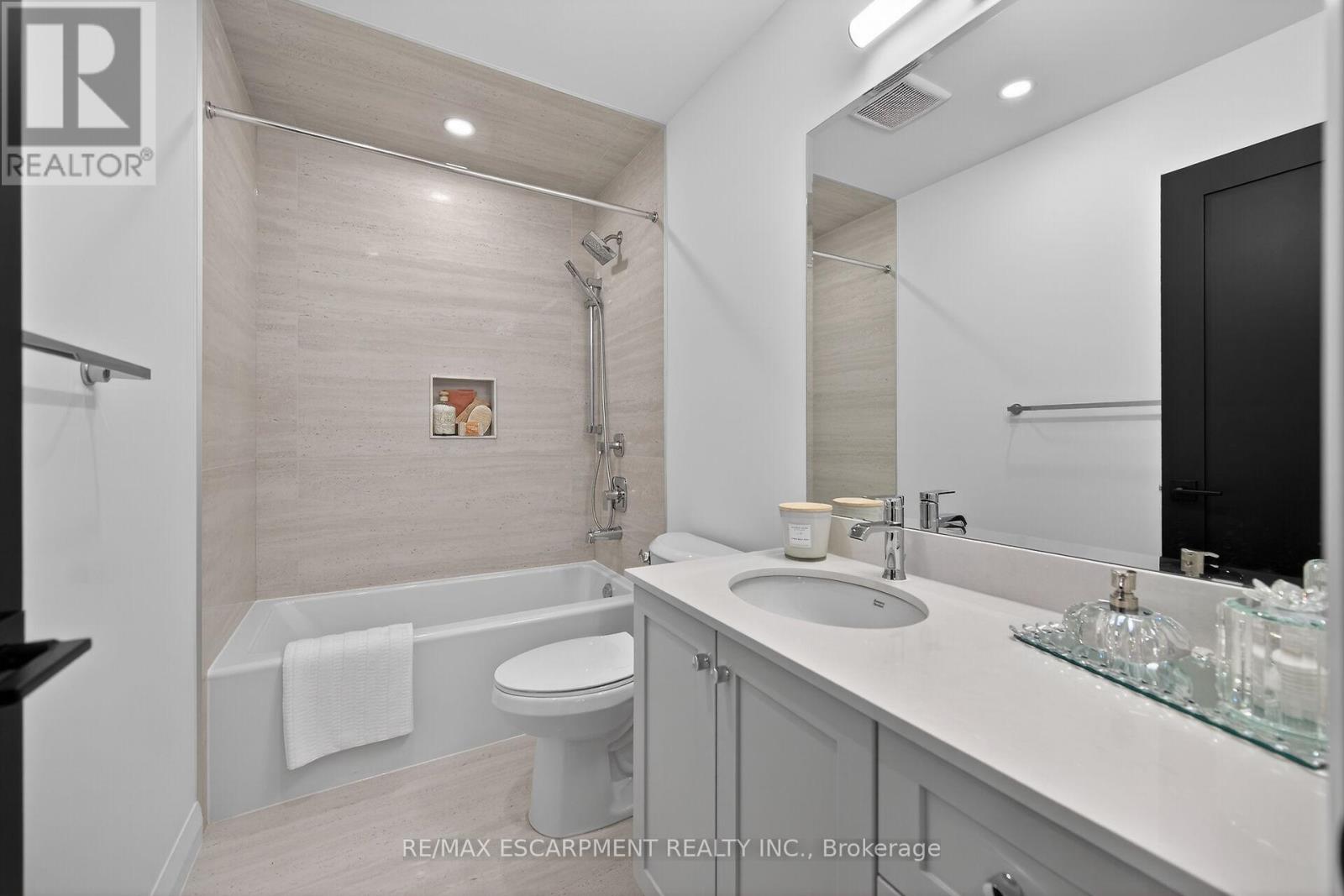 12 Shady Oaks Trail, Hamilton, Ontario  L9B 0E9 - Photo 40 - X12848002