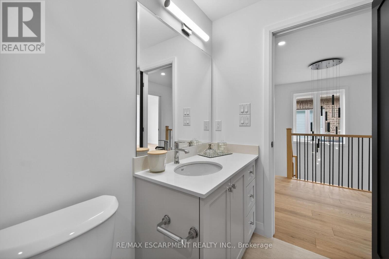 12 Shady Oaks Trail, Hamilton, Ontario  L9B 0E9 - Photo 41 - X12848002