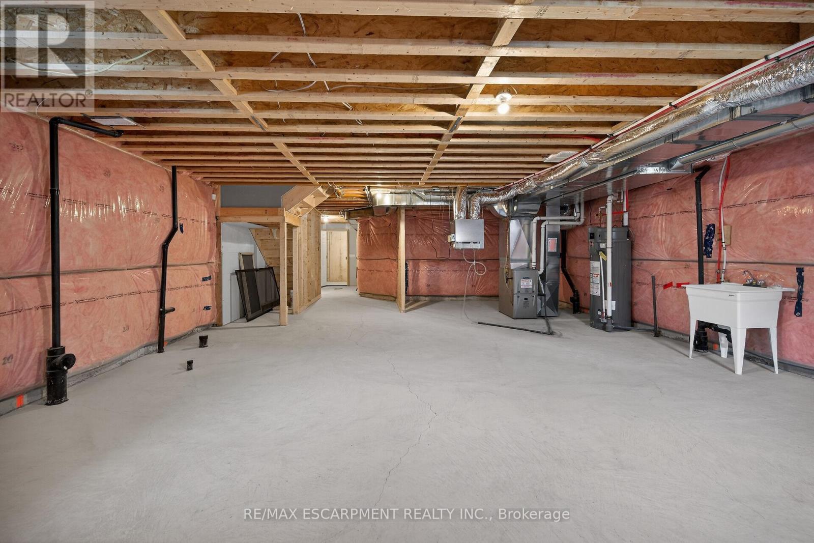 12 Shady Oaks Trail, Hamilton, Ontario  L9B 0E9 - Photo 45 - X12848002