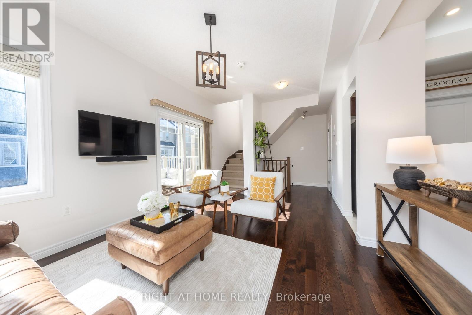 21 Marr Lane, Hamilton, Ontario  L9K 0K1 - Photo 11 - X12848100